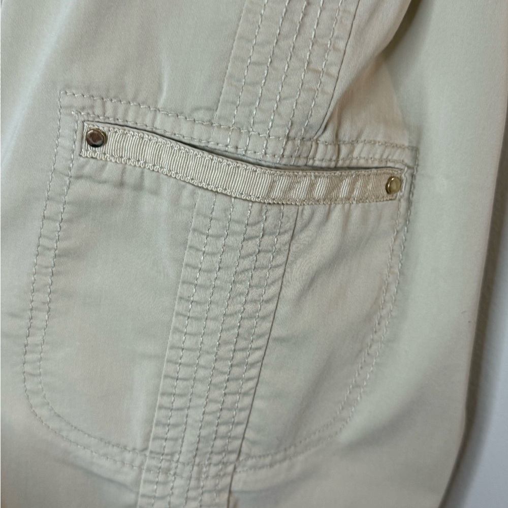 Chico's Beige Cargo Style Utility Pants Women’s Size M Straight Leg Casual - Picture 4 of 9